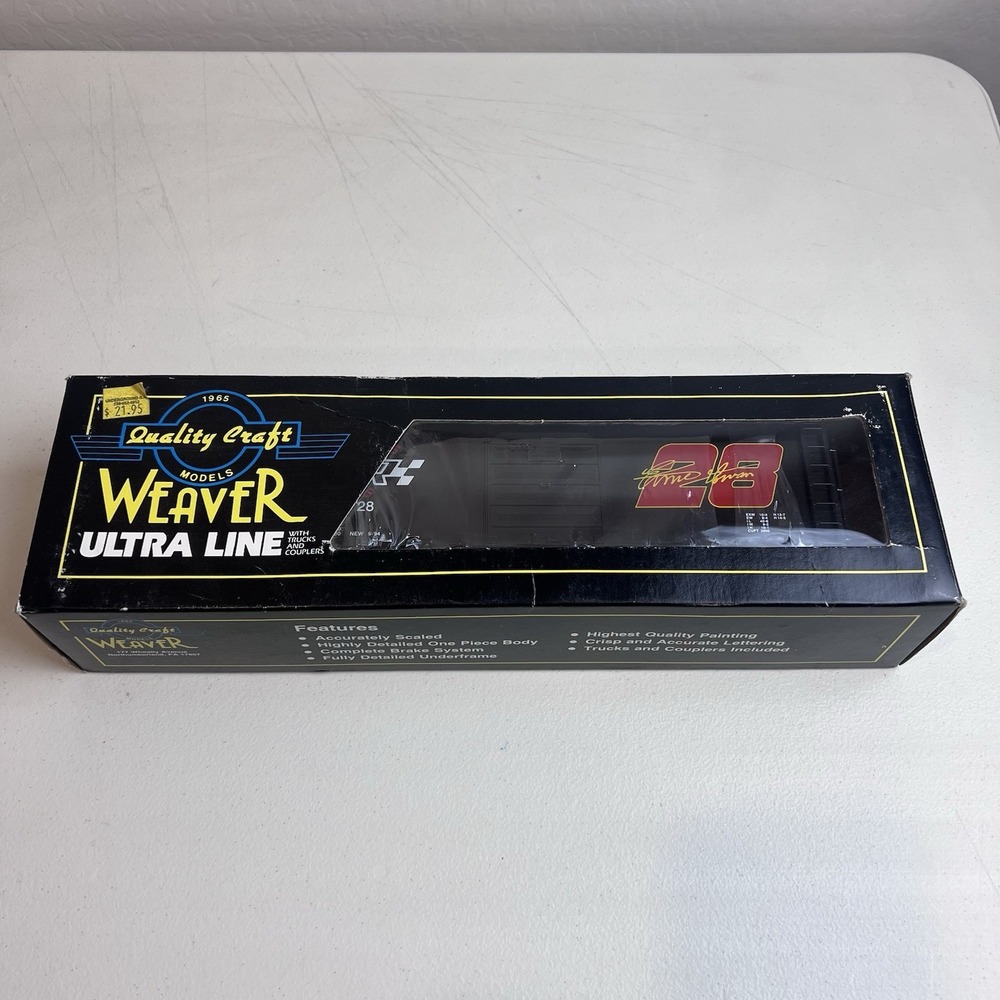 Quality Craft Models Weaver Ultra Line #28 Ernie Irvan NASCAR Box Car NEW OPENâ
